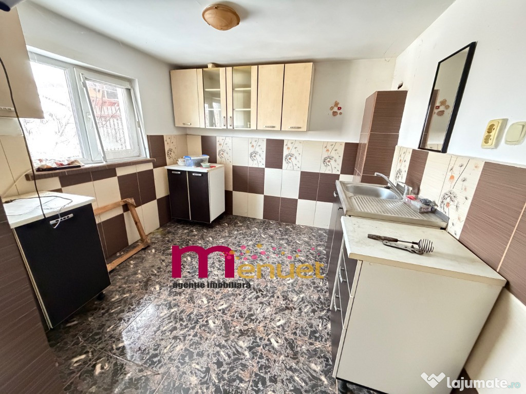 Casa +Teren 414 mp , zona Primaverii