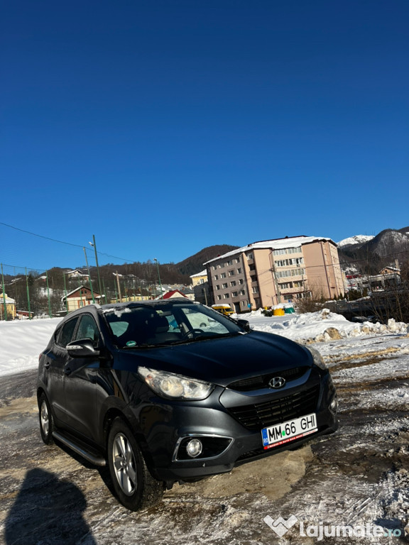 Vând Hyundai IX35 2.0 diesel 4x4 2011