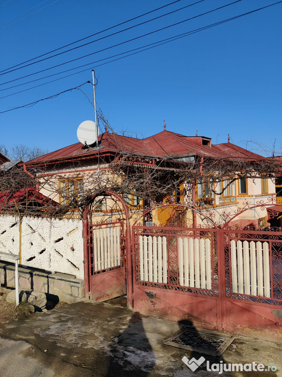 Vând casă în Starchiojd