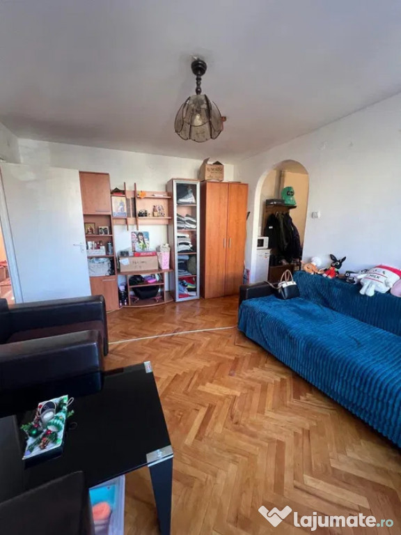 Apartament 2 camere semidecomandat, 49 mp, Liceul Pedagogic