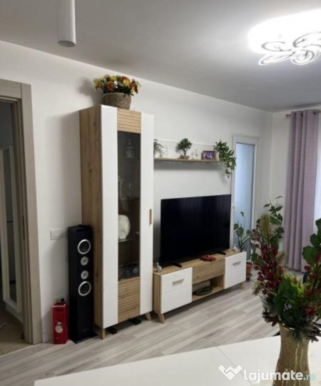 Metrou 1 Decembrie 1918, apart 2 cam, decom, et. 1/8