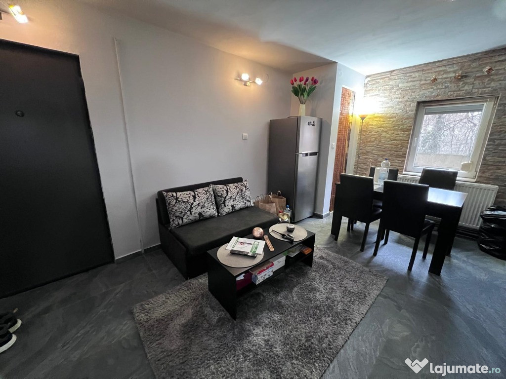 Apartament 2 camere,decomandat,zona Lido-Casa de pensii