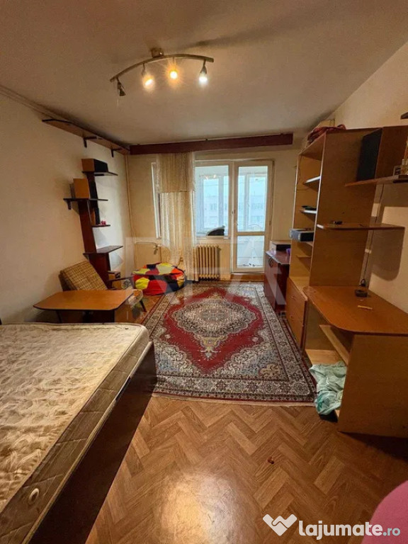 2 camere Titan decomandat, an 1972, reabilitat