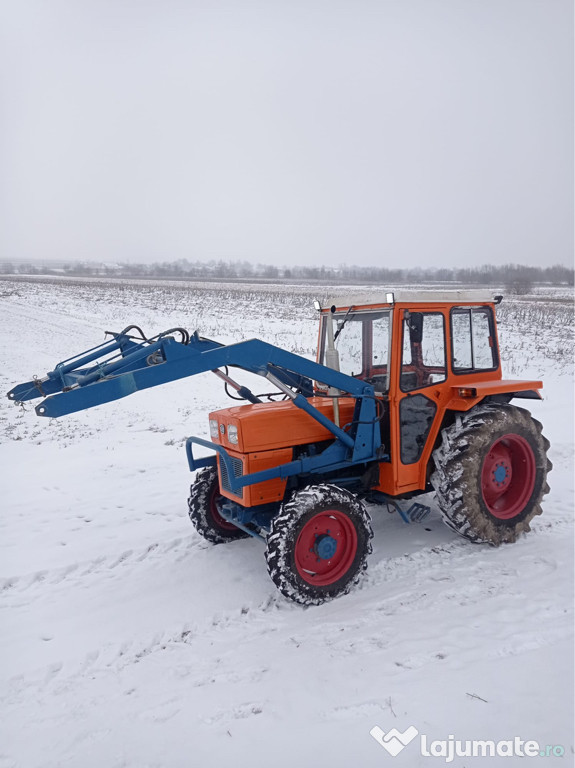 Tractor UTB 640 4x4