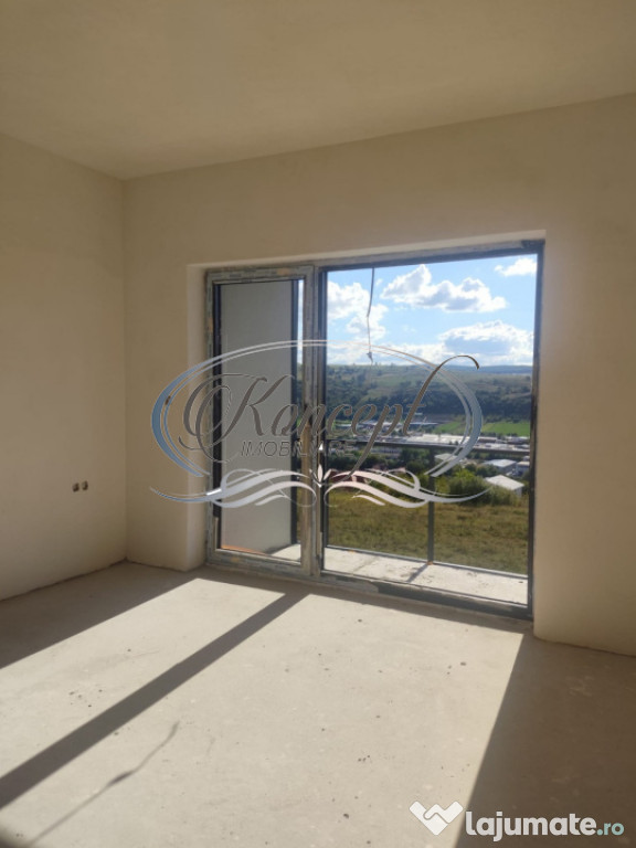 Apartament in imobil tip vila, Baciu