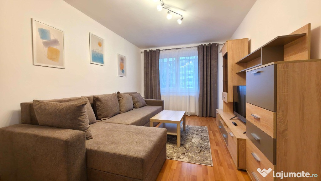 PROPRIETAR – Închiriez apartament 2 camere, decomandat Piața Sudului