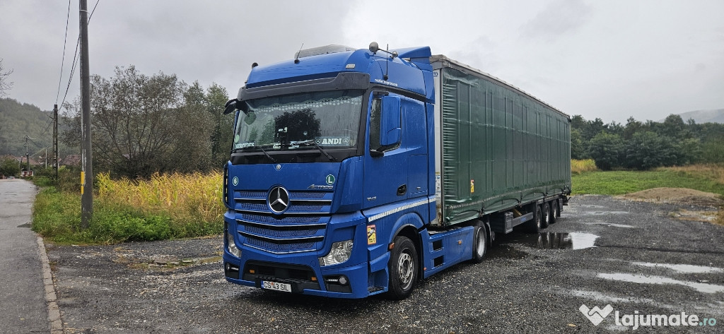 Mercedes Actros 1843