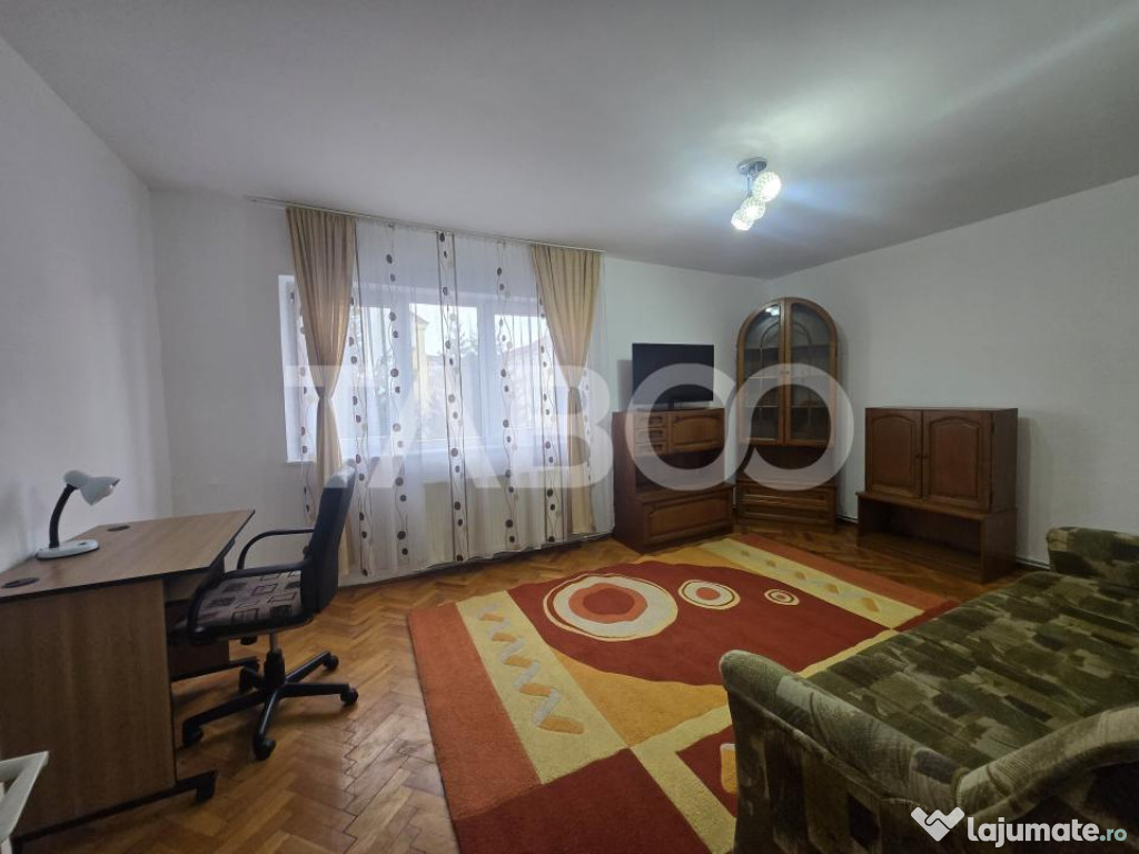 Apartament 2 camere de inchiriat decomandat 52 mp zona Stran