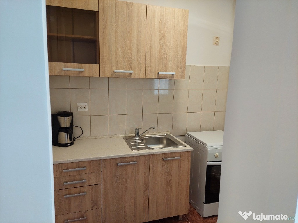 Garsonieră Titan – Prisaca Dornei | 32 mp | Lângă Parc | Mobilată |