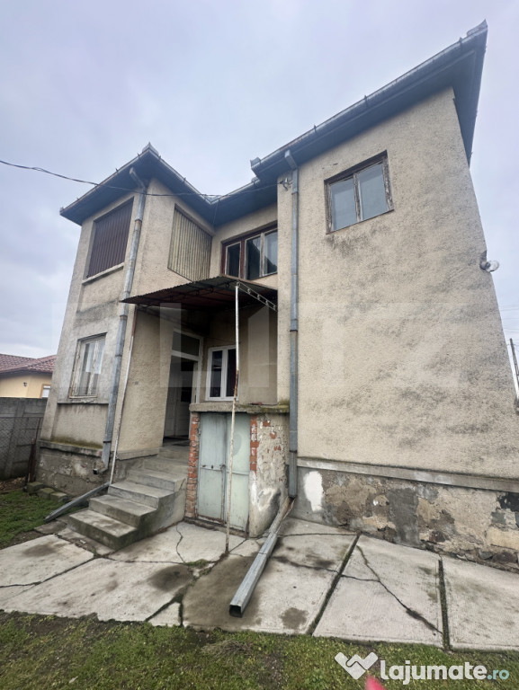 Casa tip P+E, 142 Mp utili, 1371mp teren, Paulesti