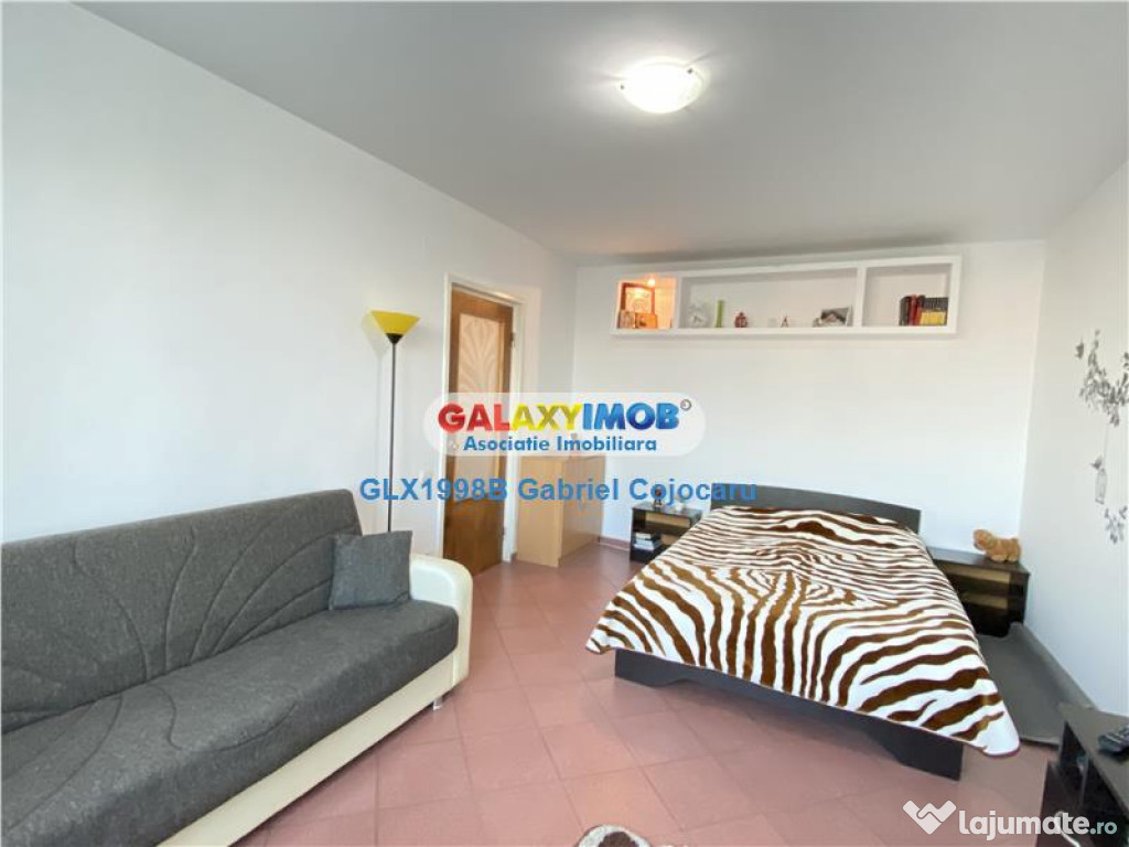 Garsoniera mobilata | bloc mixt vis a vis Mega Mall