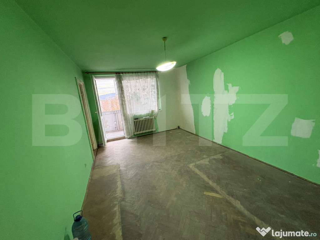 Apartament 2 camere în Dâmbu, etaj intermediar, lift nou