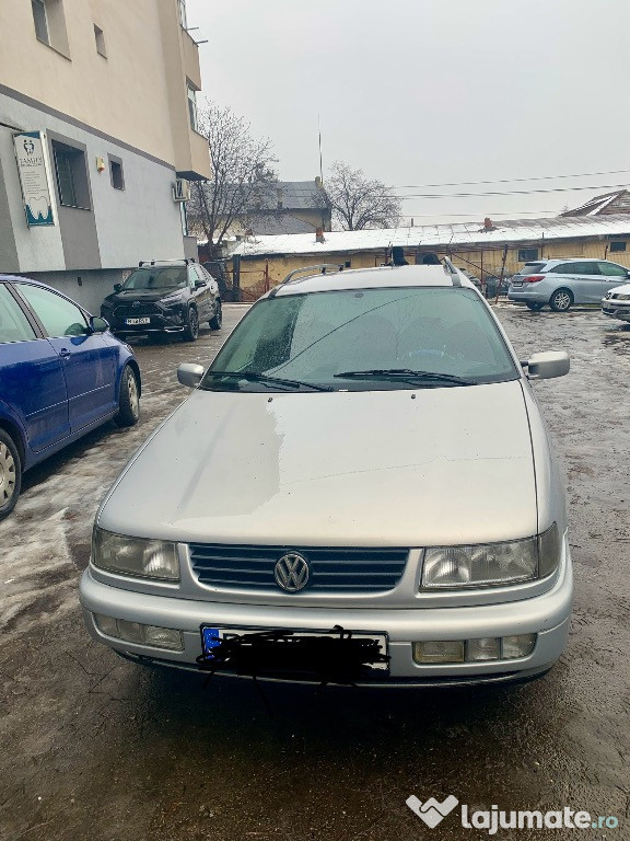 Volkswagen Passat intermediar