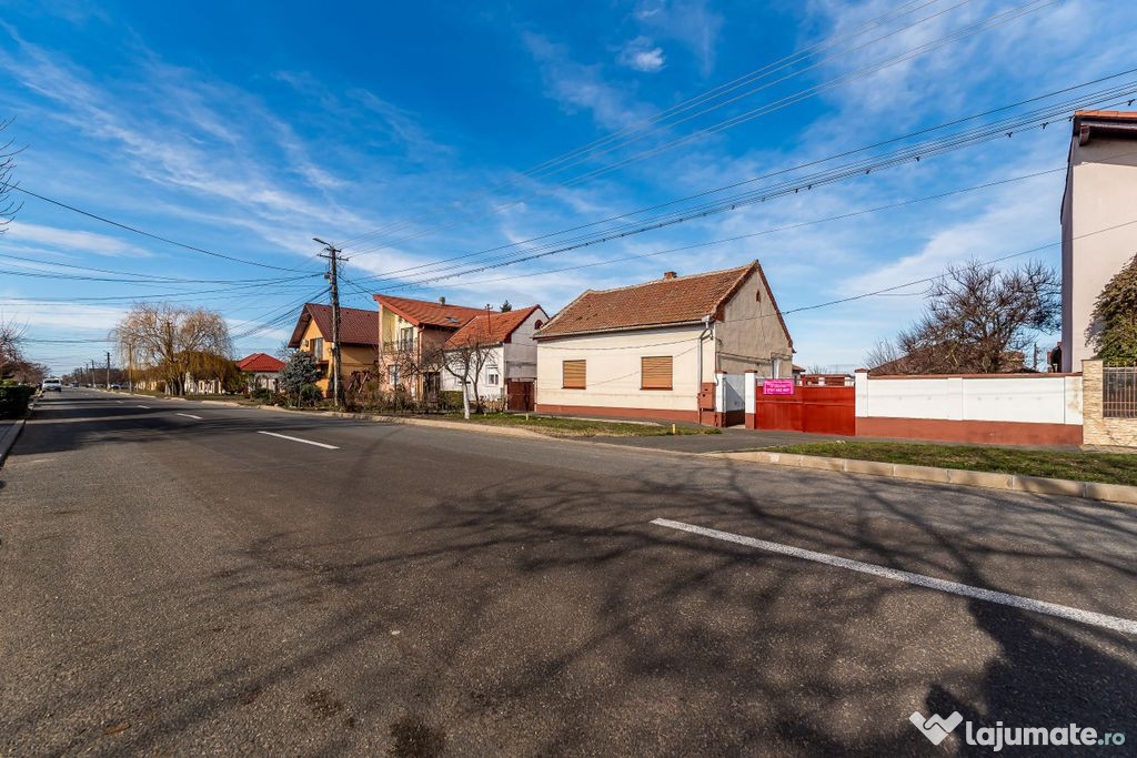 Casă cu teren 846 mp Micalaca, Strada Lipovei. Ocazie ra...