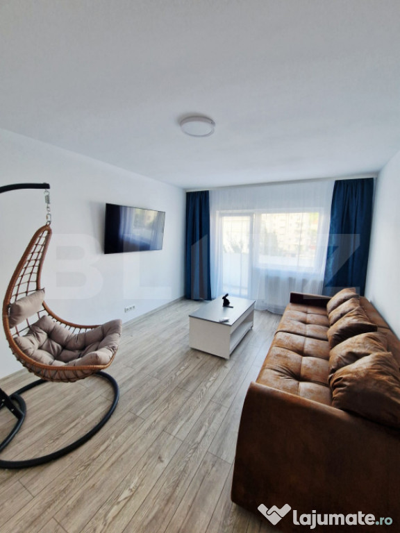 Apartament cu 3 camere la cheie, zona centrala