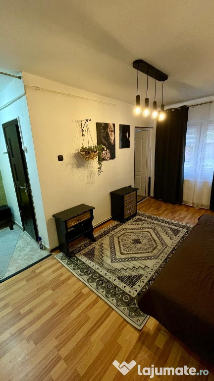 Închiriez pe termen de 1,5 ani EXCLUS studenți.