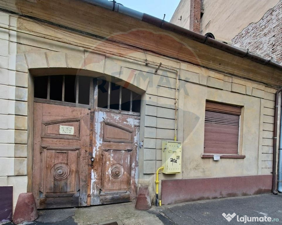 Proprietate centrală Arad, 260 mp, cotă teren mare, acc...