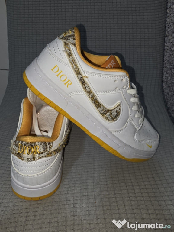 Sneakers Nike SB Dunk Dior