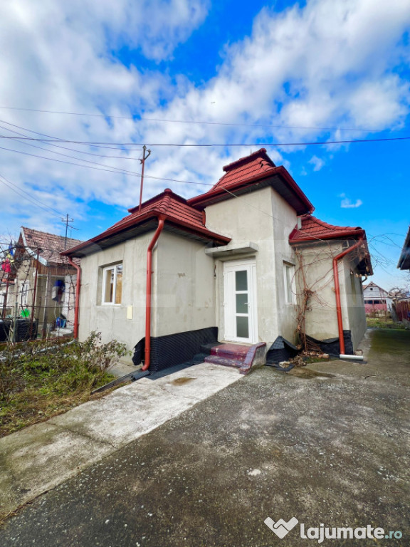 Casa individuală cu 3 camere, zona Poiana