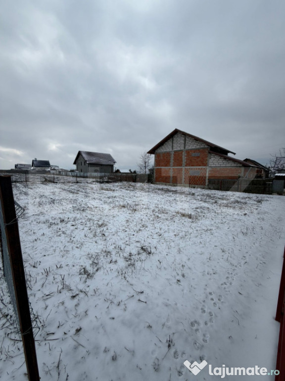 Teren 4.5 ari, zona OMV, LIDL Burdujeni, locul ideal de casa
