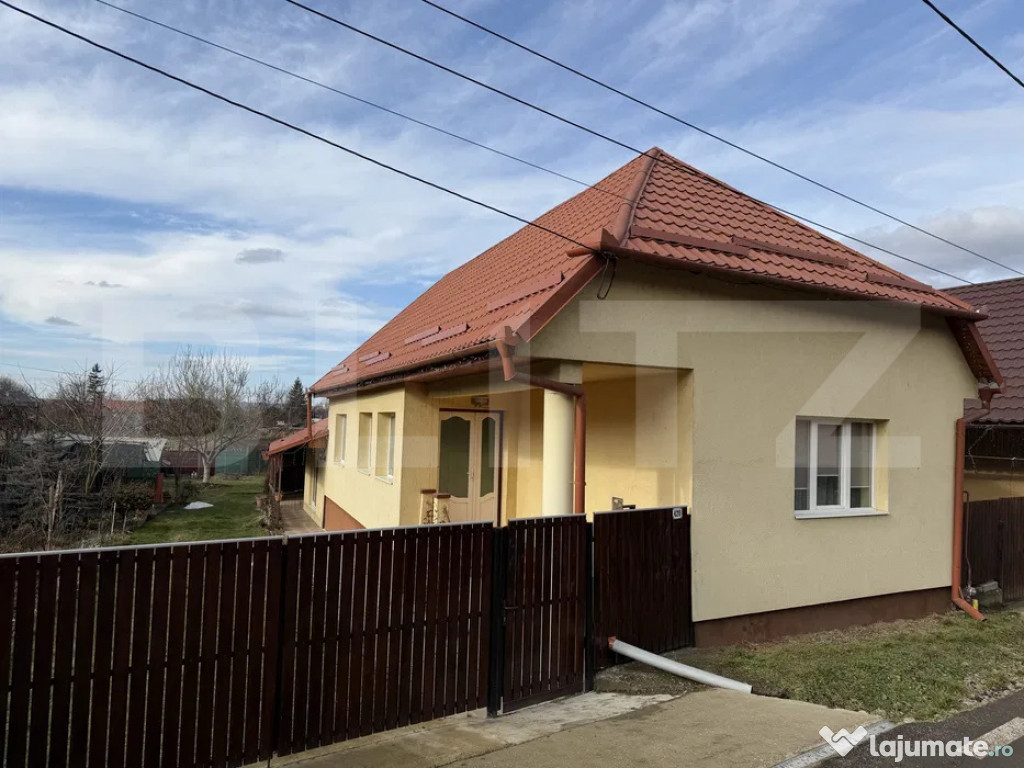Mută-te la Liniște! Casă de 125 mp, departe de agitatia