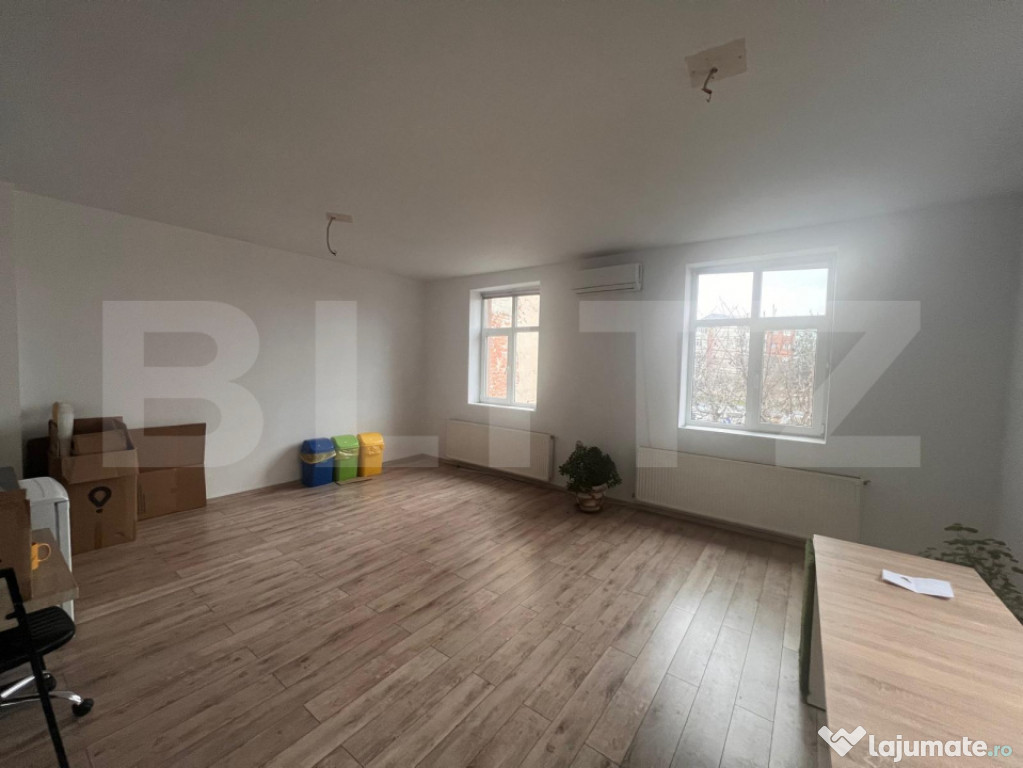 Spatiu birou 44 mp, zona Gării