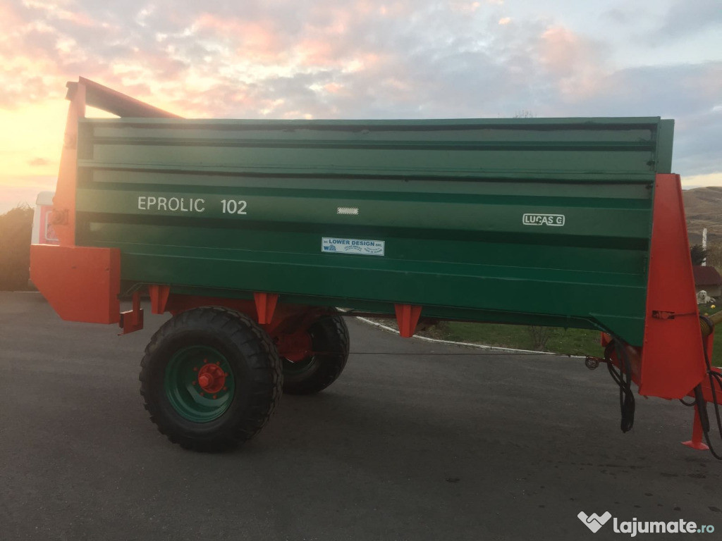 Remorca imprastiat gunoi marca Lucas 8-10 T