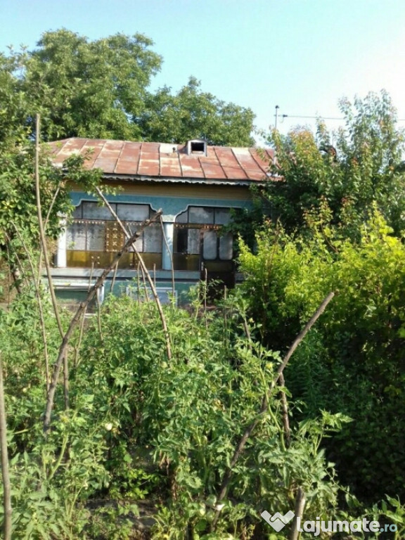 Casa la Dunare Gostinu, Giurgiu