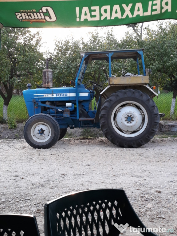 Tractor Ford 47cp cu încărcător frontal