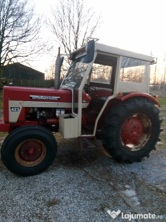 Tractor international 423