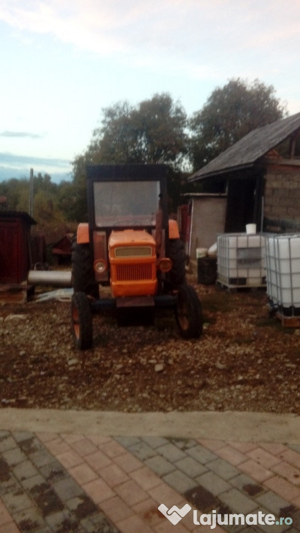 Tractor fiat 550