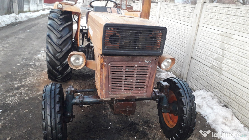 Tractor Utb de 55cp recent adus