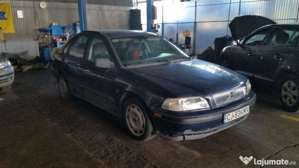 Dezmembrez Volvo S40 1.8i an 1998