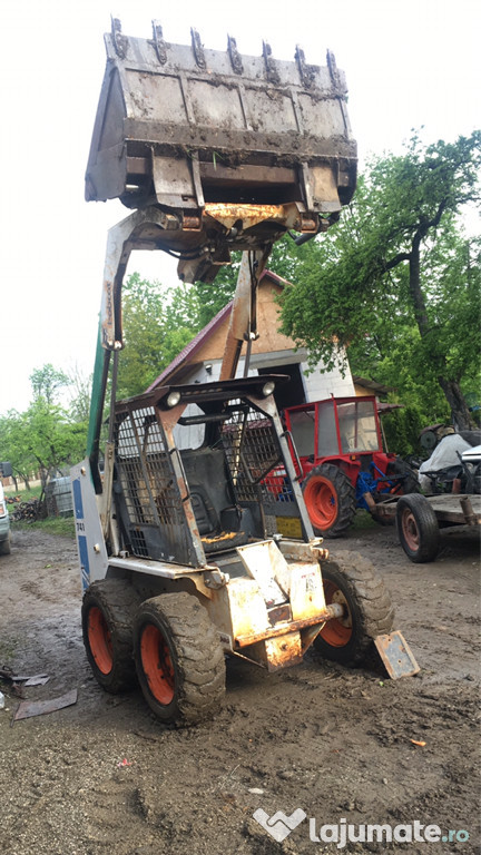 Miniincarcator Bobcat 741