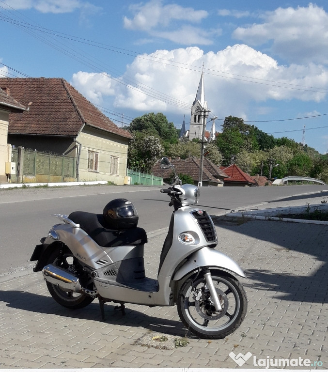 Kymco People 250