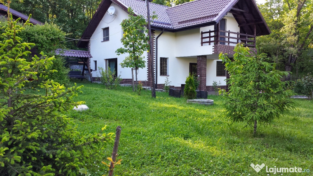 Casă DB