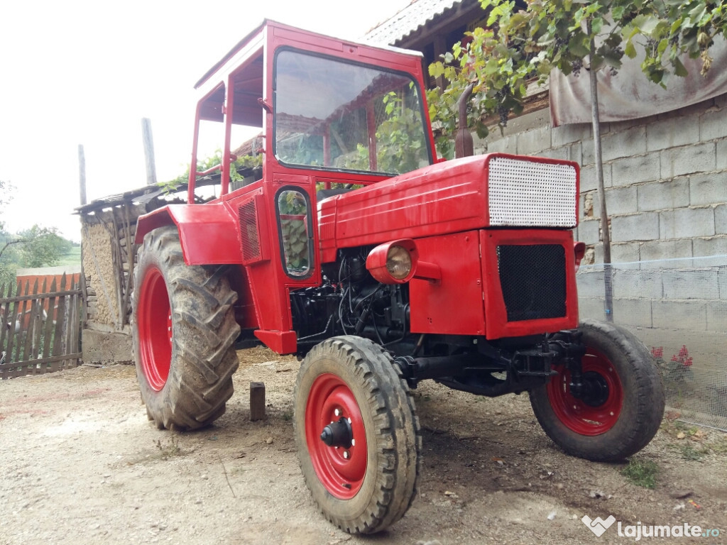 Tractor U 445