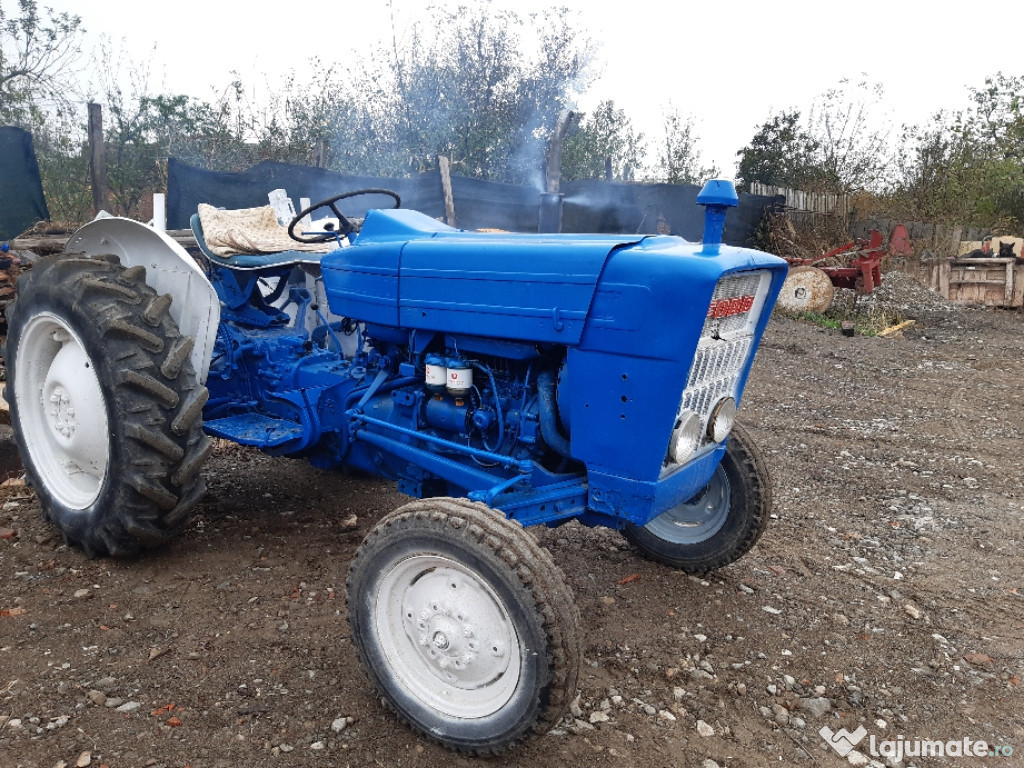 Tractor Ford 3000 45cp