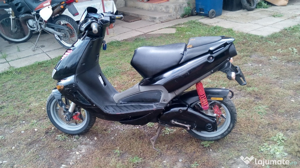 Scuter Aprilia sr 50