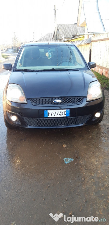 Ford fiesta 1.4 dizal recent adusa din italia