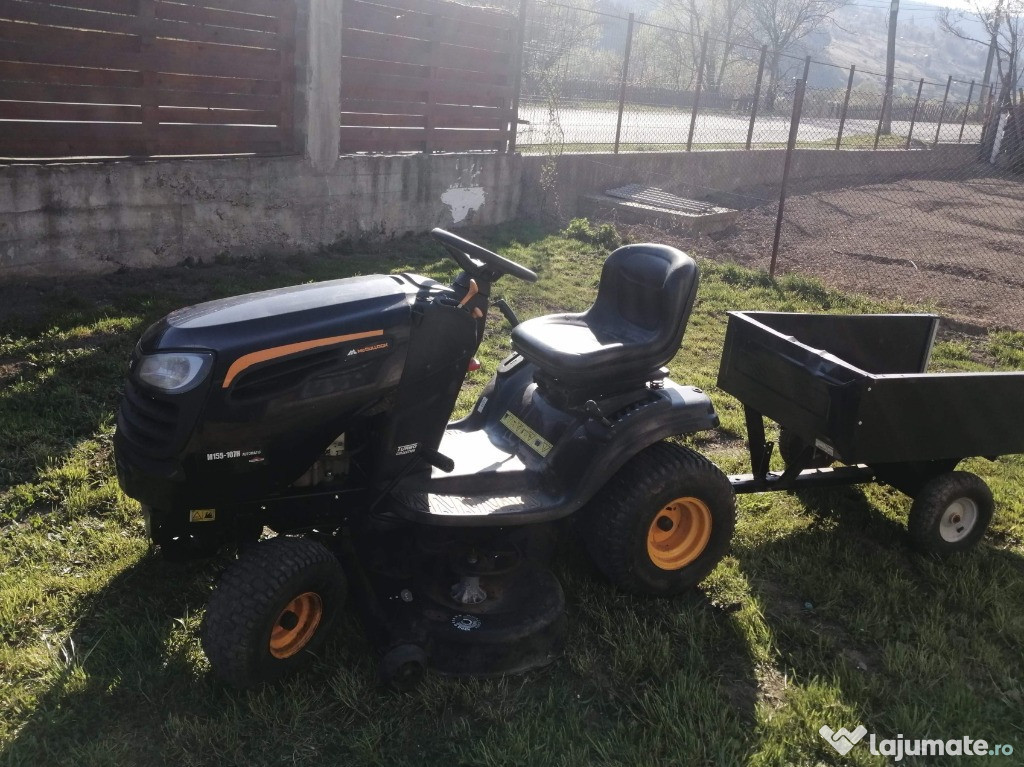 Tractor pentru gazon