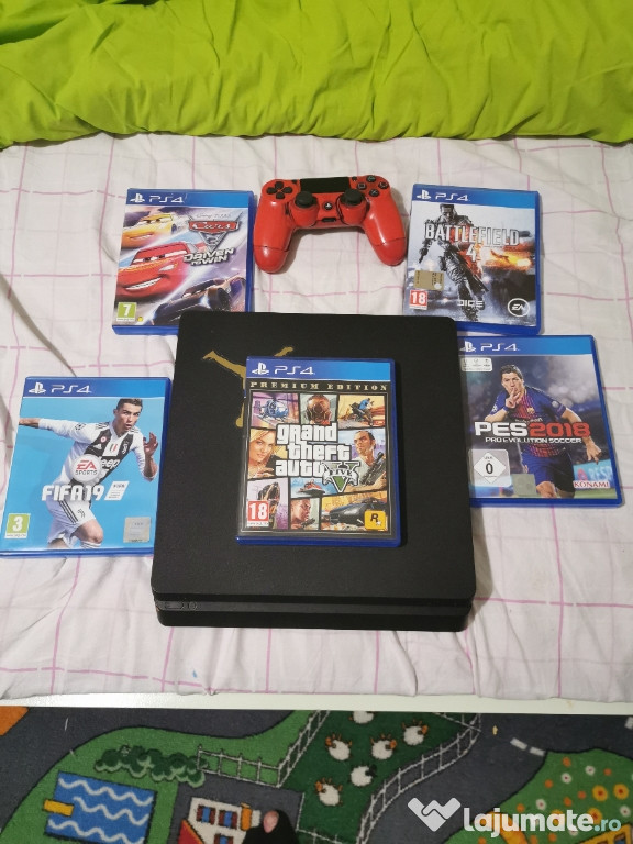 Ps4 cu un joystick și 5 jocuri