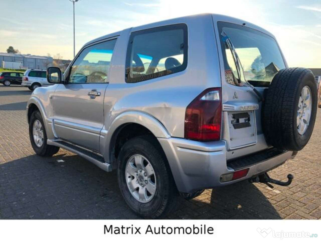 Dezmembrez Mitsubishi pajero Shogun 2003