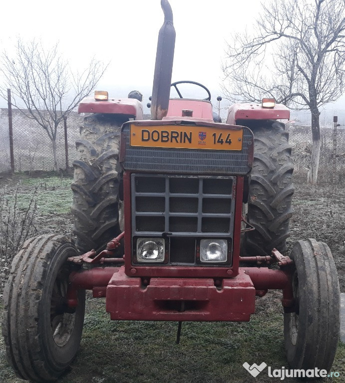 Tractor International 644
