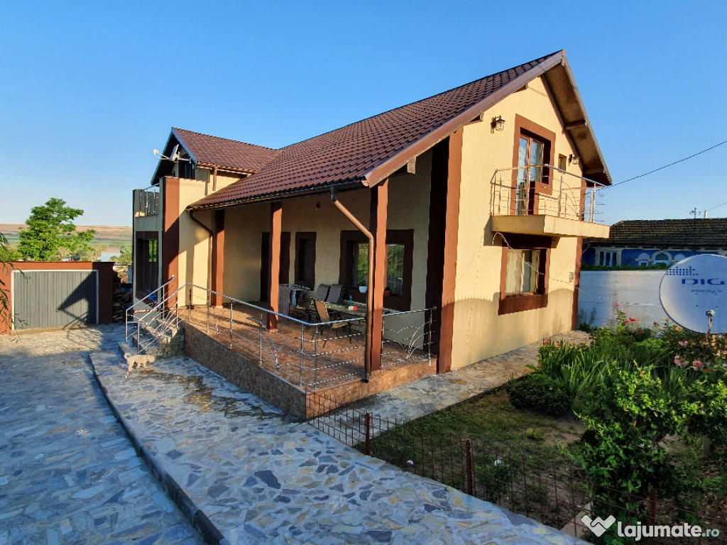 Casa vila p+m la dunareni com aliman jud.constanta imecabila