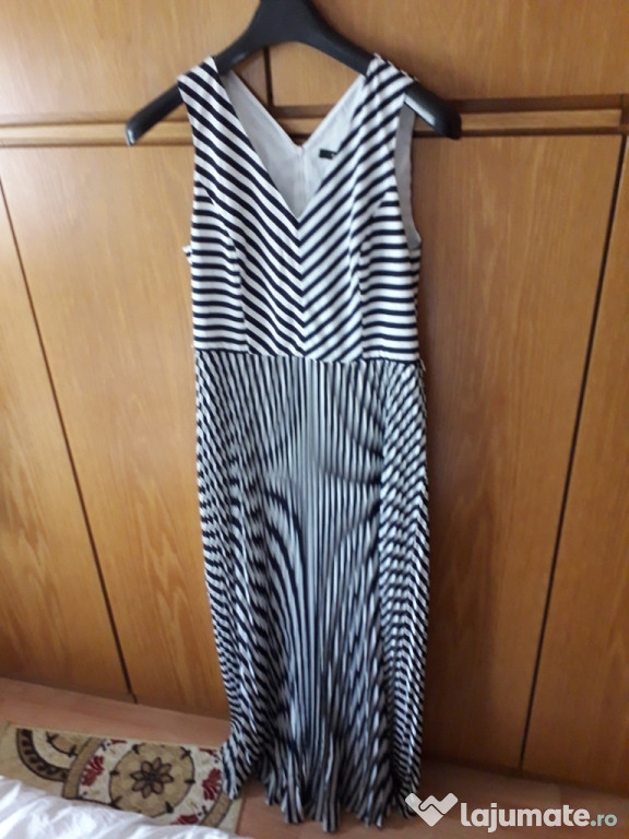 Rochie cu lini