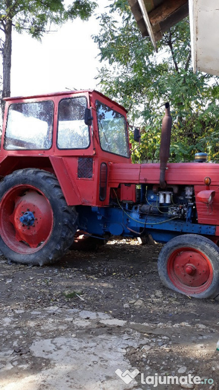 Tractor U650+utilaje Plug, Disc, Cositoare rotativă, Gr