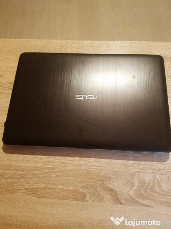 Laptop Asus i3 6006U, CPU pana la 2.4ghz