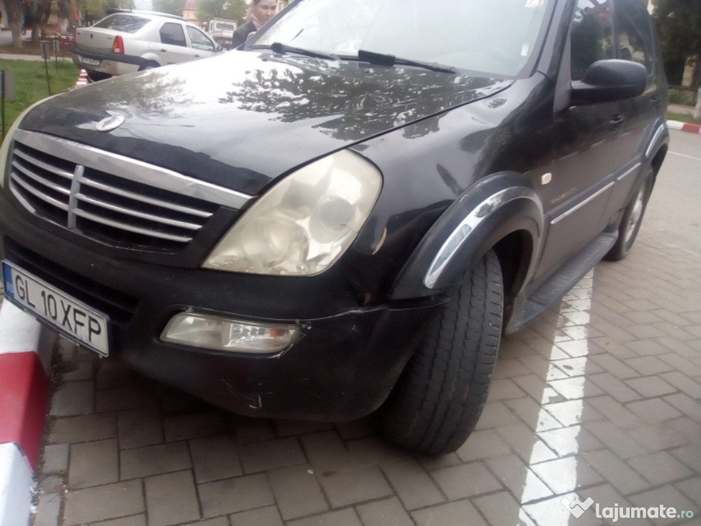 Dezmembrez Ssangyong Rexton