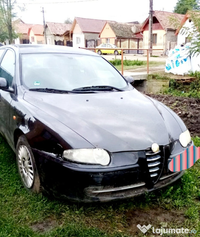 Dezmembrez ALFA Romeo 147 1.6 benzină